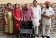 भारतीय विकलांग क्लब पंजाब ने जरूरतमंद व्यक्ति को भेंट की व्हीलचेयर