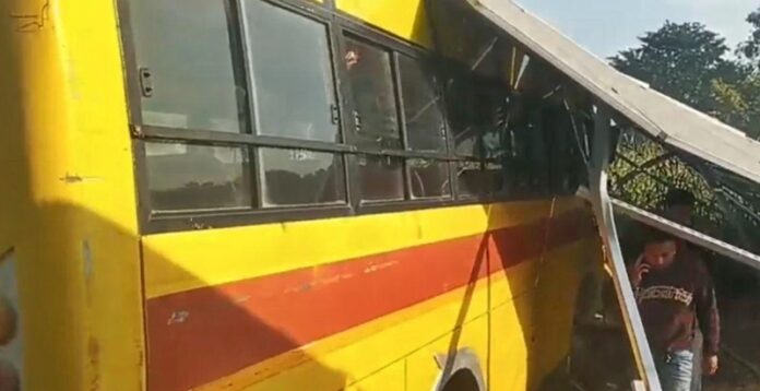 flour-accident-involving-a-private-school-bus-full-of-children