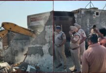 ‘युद्ध नशे विरुद्ध’ अभियान के तहत गांव सरहाला कलां में अवैध निर्माण गिराया