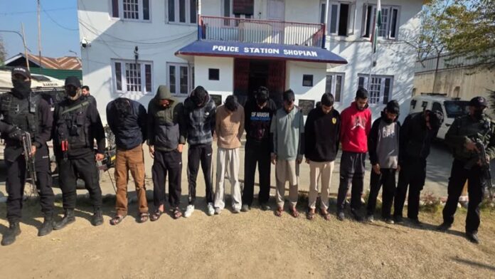 jmmu-kashmir-arrested