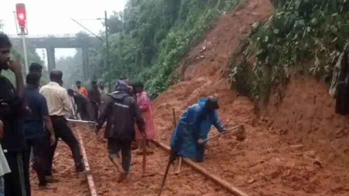 kerla-train-track