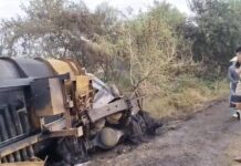 दो ट्रकों की जोरदार टक्कर के बाद भड़की आग, जिंदा जला ड्राइवर, मौके पर मौ-त