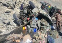 किन्नौर में हादसा, दो सैन्य ट्रकों समेत 3 वाहन पलटे, 4 जवान घायल
