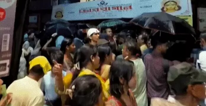 kolkata-durga-pandal-tragedy-death