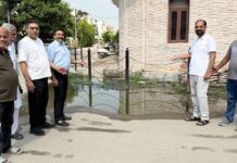 माडल टाउन में सीवरेज जाम की समस्या से लोग त्रस्त, बीमारियां फैलने की आशंका
