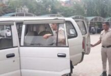 तीसरी कक्षा के छात्र ने KG की बच्ची पर किया हमला, हालत गंभीर