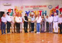 समाजसेवा के क्षेत्र में उल्लेखनीय योगदान के लिए संजीव अरोड़ा सम्मानित