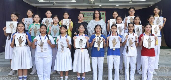 sav-school-mehndi-competition