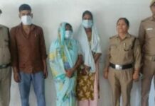 कार के नीचे कपड़े में लिपटा मिला नवजात बच्ची का शव
